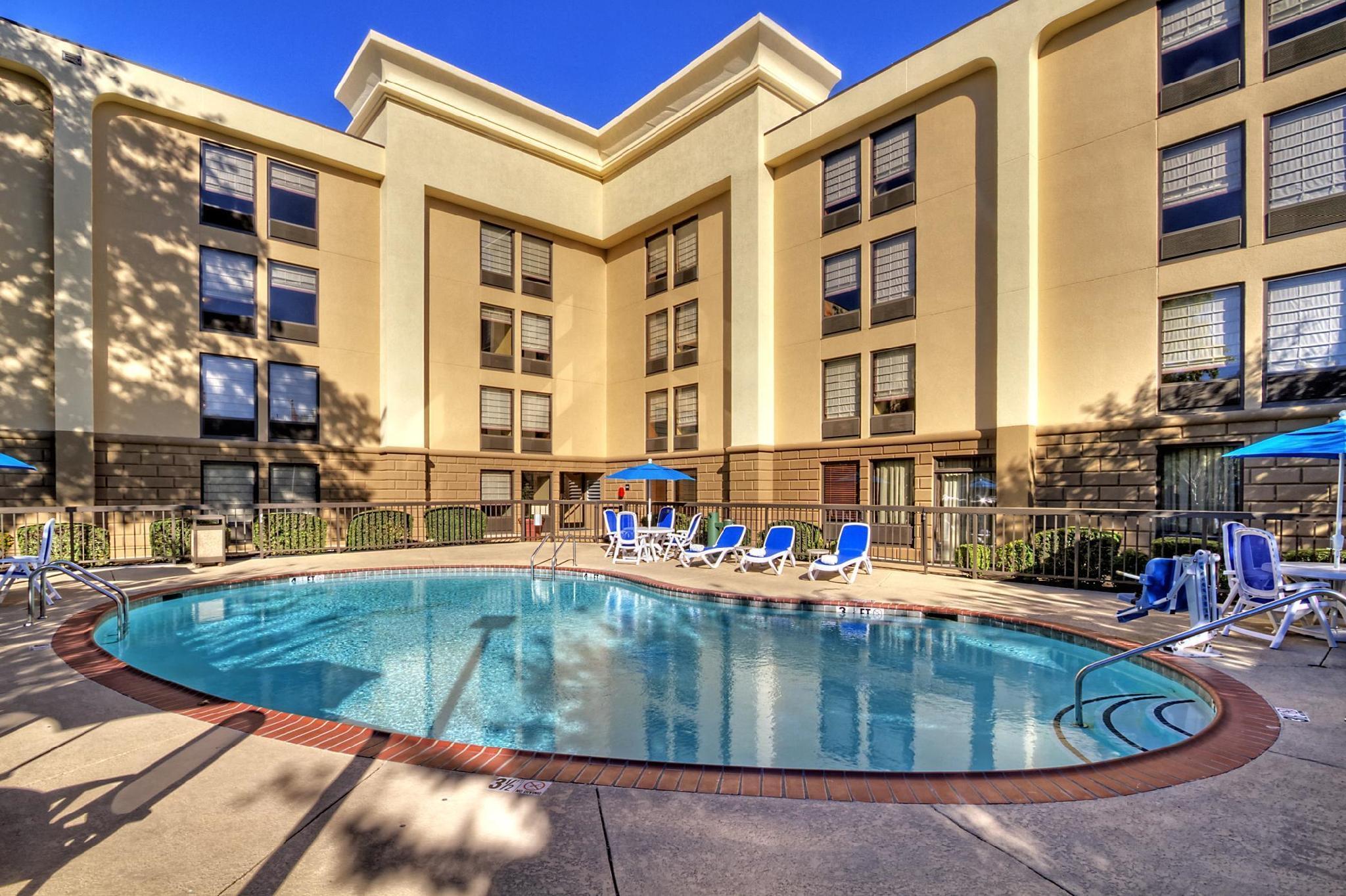Hampton Inn Memphis Poplar Exterior foto
