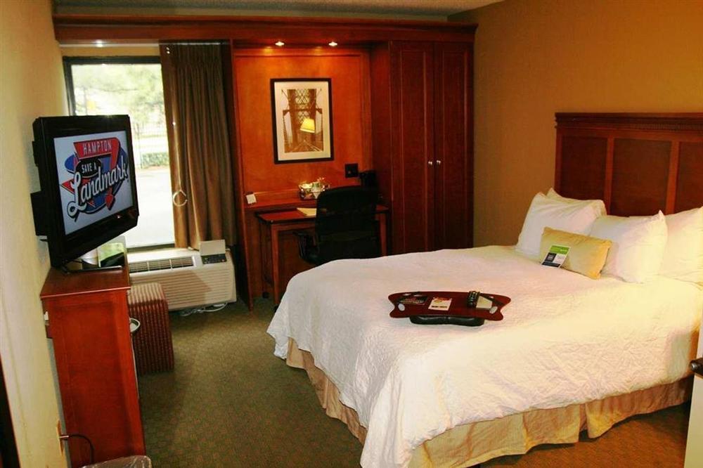 Hampton Inn Memphis Poplar Habitación foto