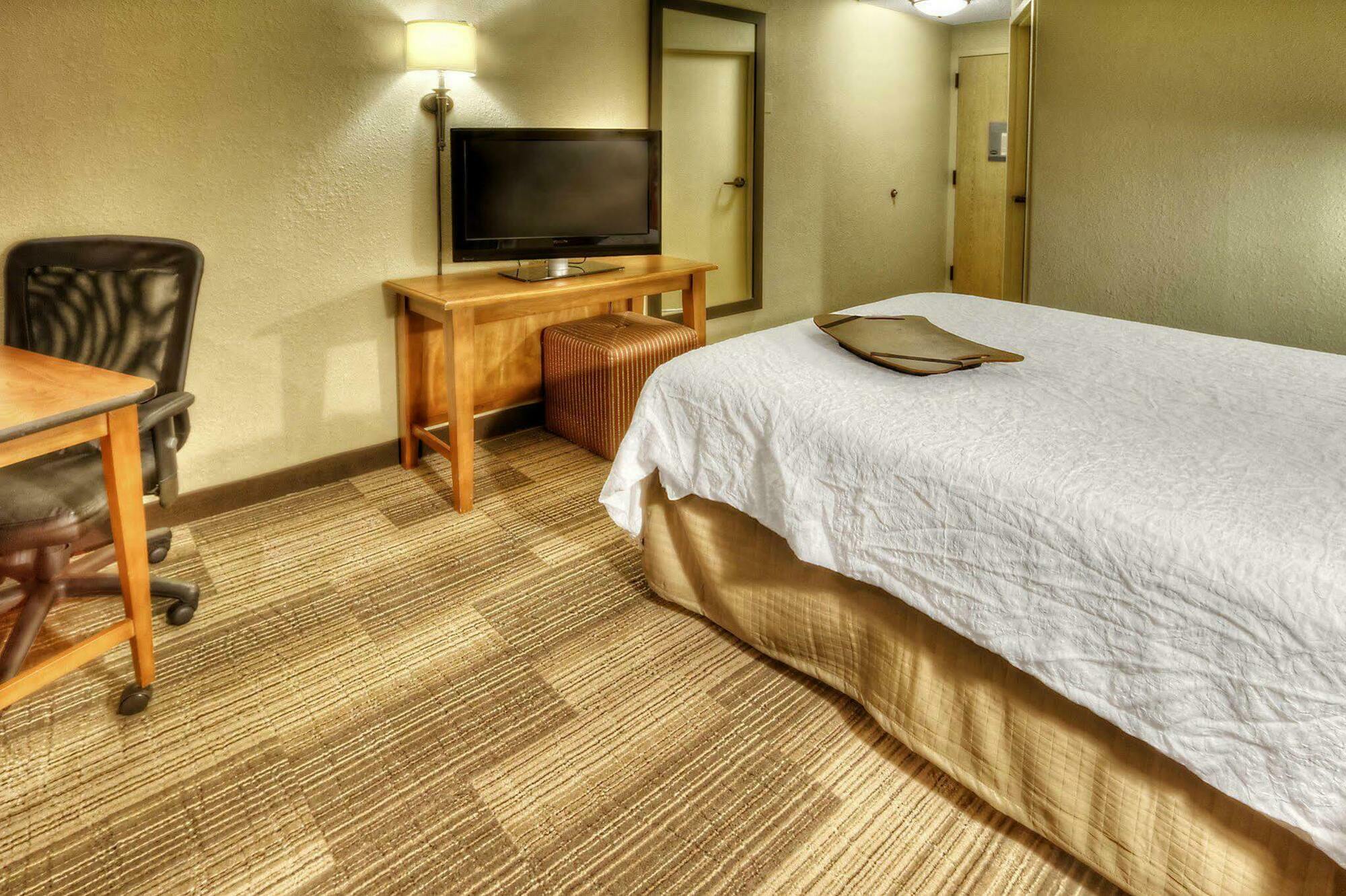 Hampton Inn Memphis Poplar Exterior foto